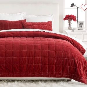 Pottery Barn Ruby Velvet Handcrafted BoxStitch Quilt